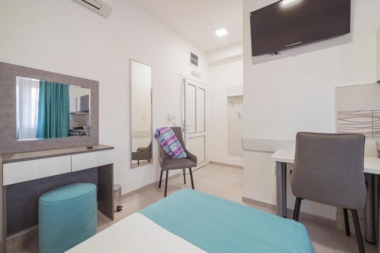 As Apartmani Pirot Luaran gambar