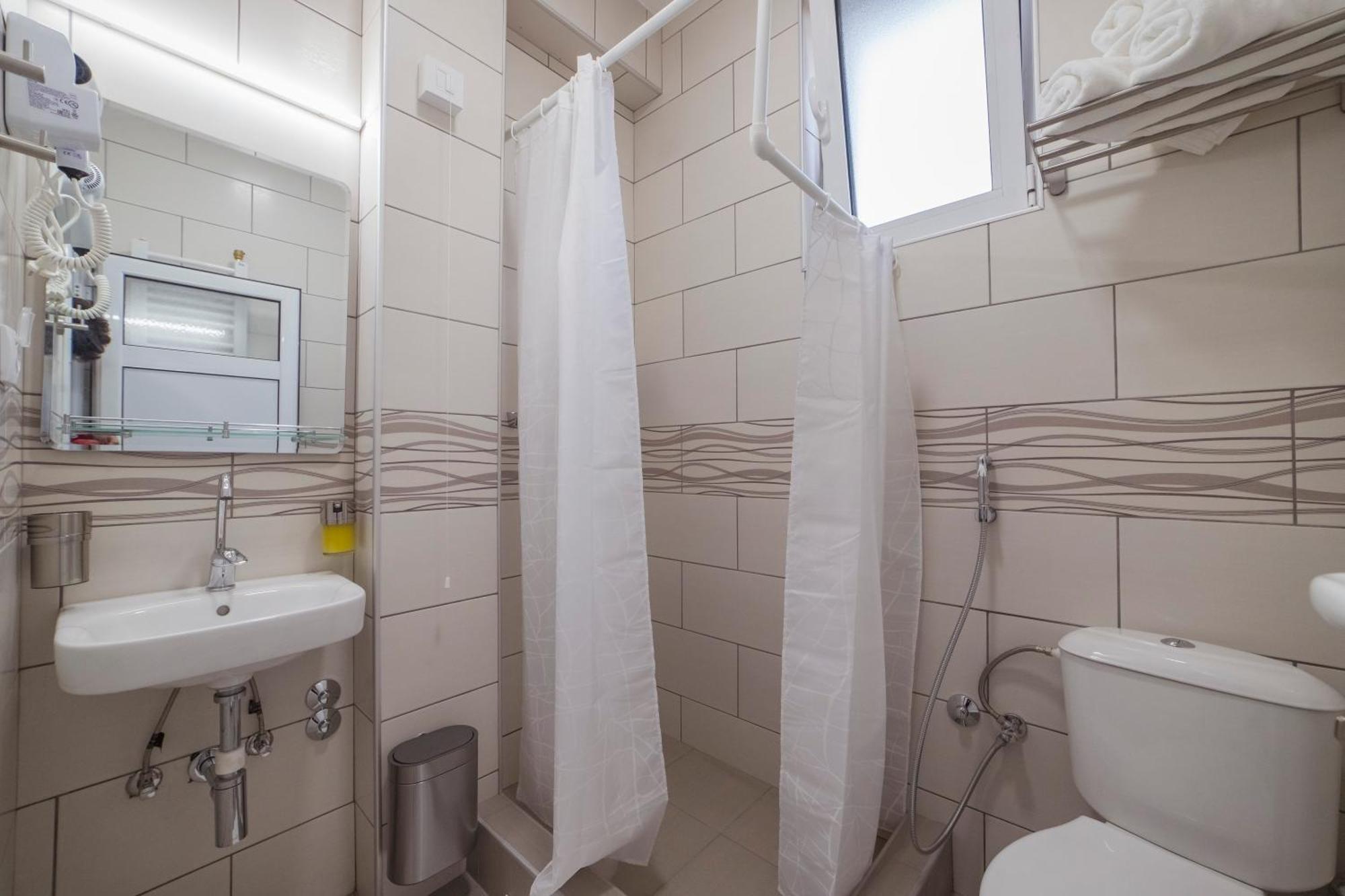 As Apartmani Pirot Luaran gambar