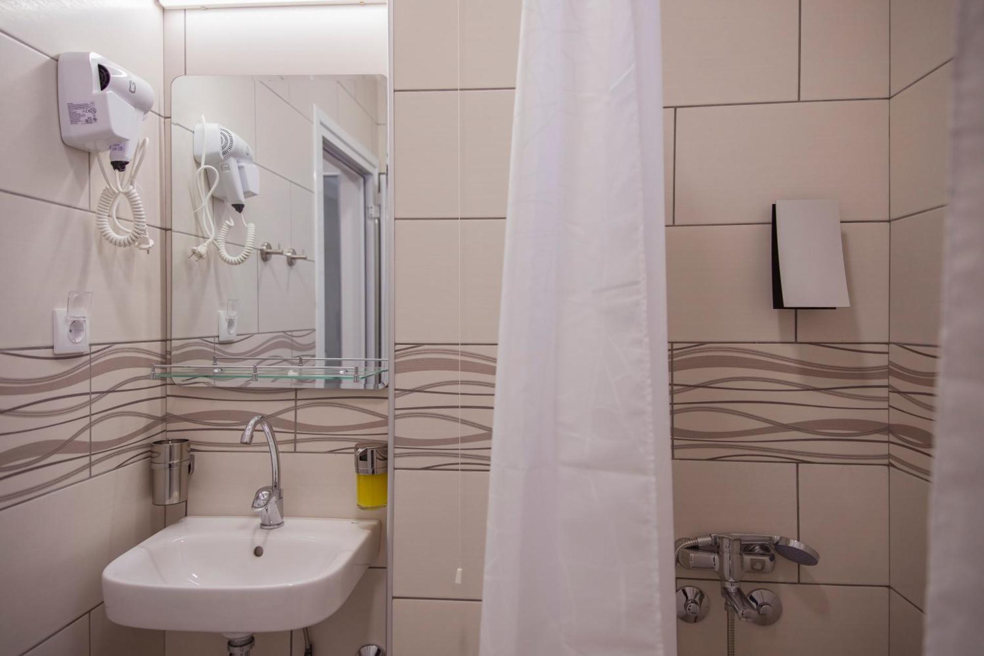As Apartmani Pirot Luaran gambar